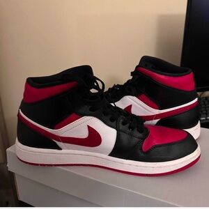 Nike Jordan 1 
Size 10
